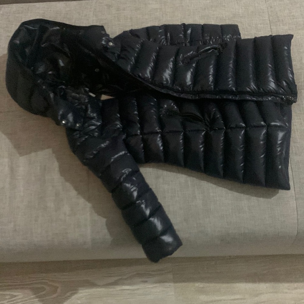Little Girls Moncler Coat Size 5 with Detachable Hood